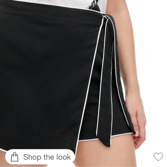 DVF Target Skort - NWT - L - Picture 3 of 4